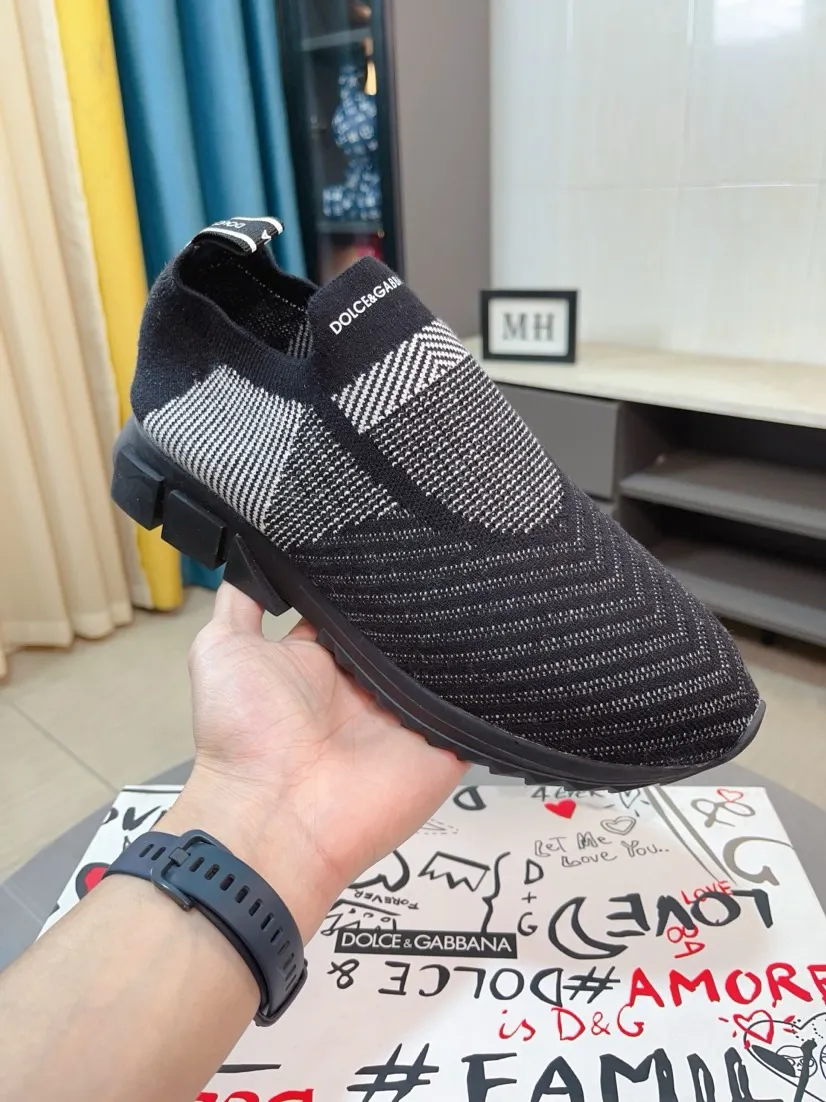 Ex-factory price 340🌹🌹"Dolce & Gabbana DG" original imported fly-knit stitching➕fly-knit lining, light on the foot, comfortable, versatile, original special outsole🔥favored by trendy men. Welcome to compare the quality🔥exquisite luxury, super A level! Compared with the genuine product at the counter, the version is no worse at all! Code number 36-46